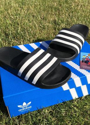 Женские шлёпанцы сланцы adidas adilette aqua black white