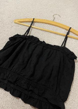 Черный летний рюшевый топ с вышивкой на бретельках от h&amp;m4 фото