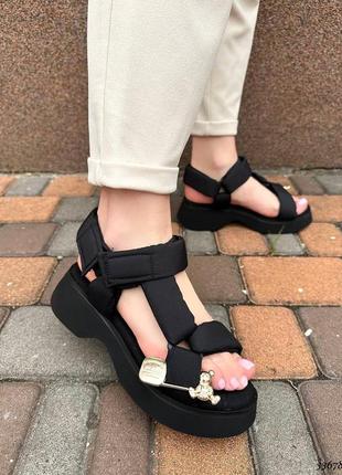 Босоножки с медвежонком на липучках