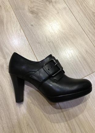 Новые ботильоны clarks 35-36 размер