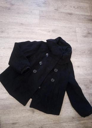 Фирменное шерстяное пальто полупальто
