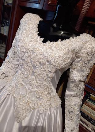 Весільна сукня від бренду demetrios