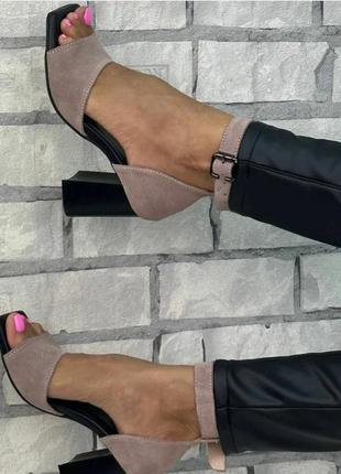 Стильные женские босоножки на каблуках замш  цвет пудра размер 39 (25,5 см) (28754)6 фото