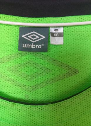 Umbro игровая спортивная дишащая майка для тренировок s/m размер. оригинал6 фото