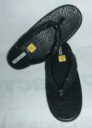 Нові жіночі шльопанці в'єтнамки & other stories