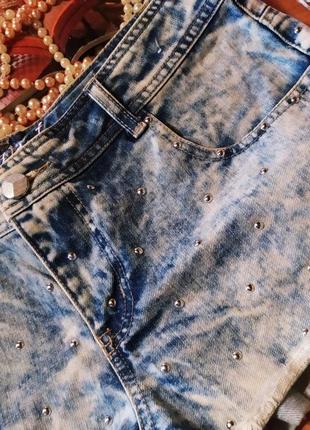 Шикарні мегакрутезні ідеал голубие джинсовие короткие шорти варьонки з металічними заклепками 14/422 фото