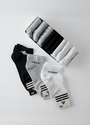 Набір шкарпеток adidas в подарунковій коробці 9 пар короткі1 фото
