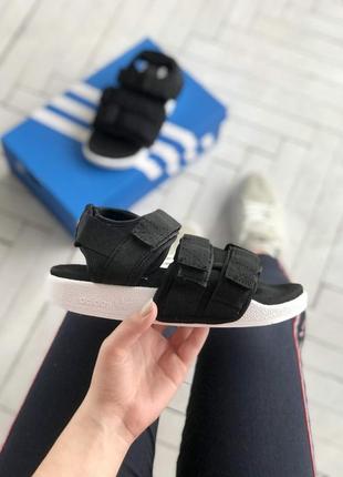 Сандалії босоніжки жіночі adidas adilette sandals black