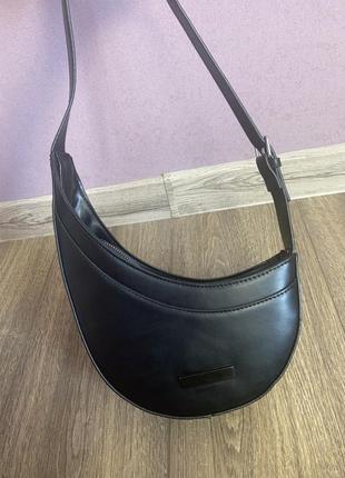 Сумка чорна пів місяць