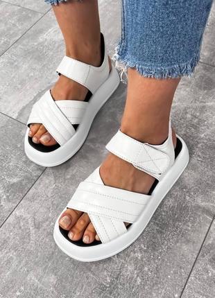 Босоножки кожа