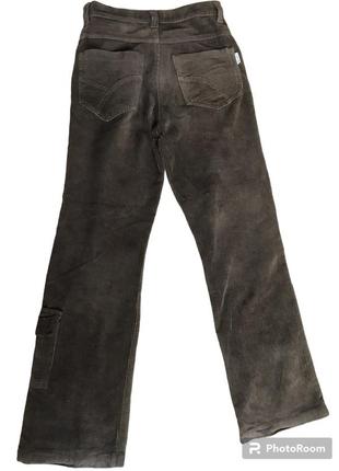 Коричневі штани
