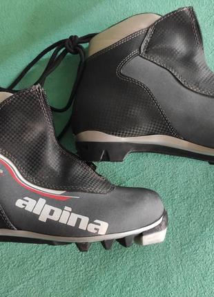 Ботинки для беговых лыж alpina touring1 фото
