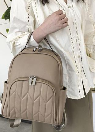 Модний рюкзак для дівчини у зеленому кольорі