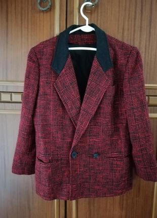 Піджак бренд