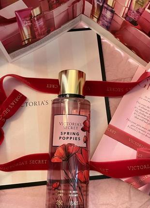 Спрей для тела victoria's secret wild blooms fragrance mist spring poppies2 фото