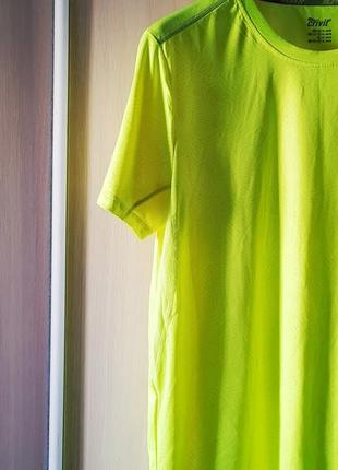 Спортивная футболка crivit для бега кислотно зеленого цвета2 фото
