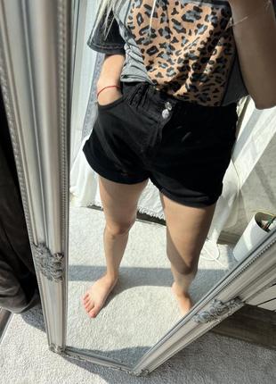 Шорти bershka