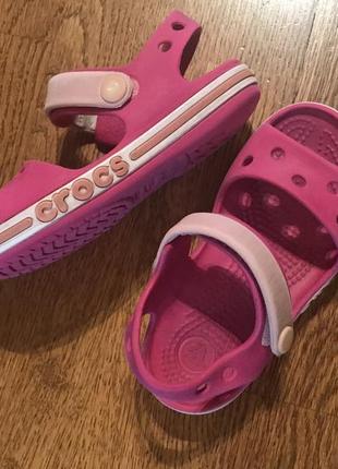 Рожеві босоніжки сандалі crocs, p. 8/253 фото