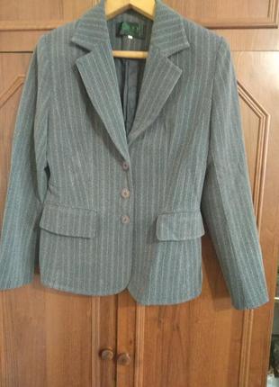 Костюм брючный