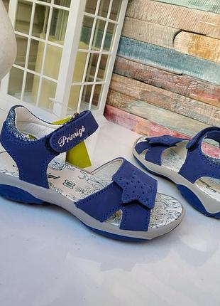 Новые кожаные босоножки, сандалии primigi. италия
