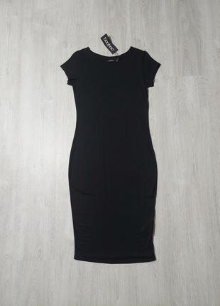 Трикотажна сукня міді чорна по фігугі