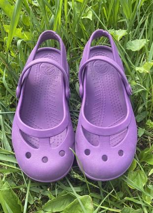 Сандалии crocs