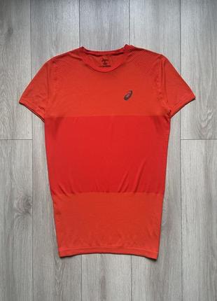 Футболка asics