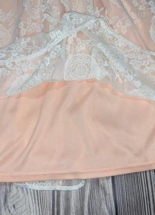 Нежное персиковое платье с белым гипюром divided #644 фото