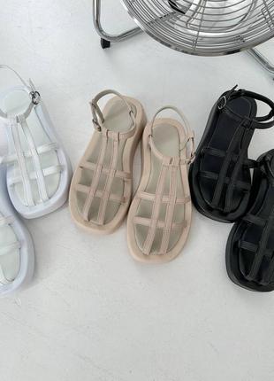 Босоніжки решітка9 фото