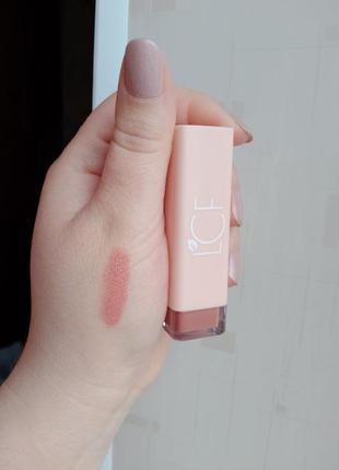 Зволожувальна помада для губ lcf nude lips тон 03, 4.1 г lcf нюдова