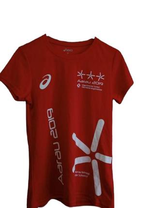 Футболка женская фирмы asics .оригинал.