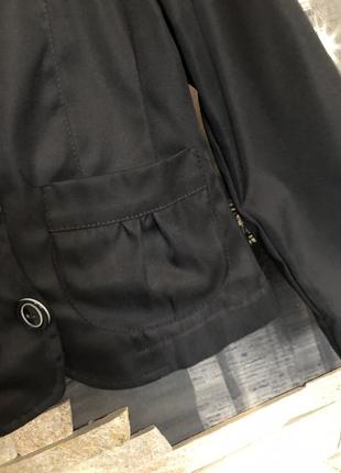 Красивый чёрный пиджак для девочки4 фото