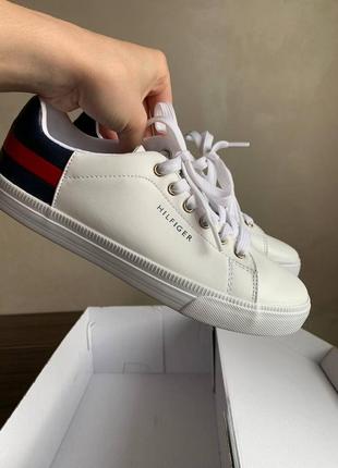 Женские кроссовки tommy hilfiger новые