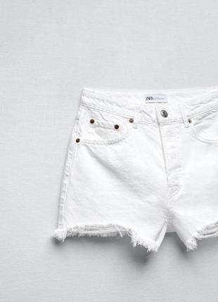 Zara білі шорти в наявності4 фото