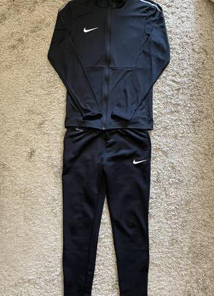 Олимпийка nike, оригинал, размер s 10
