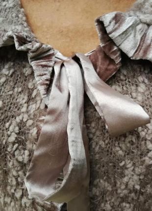 Кофта кардиган накидка roman orihinals вязаная с бархатной отделкой рюшами в бохо стиле4 фото