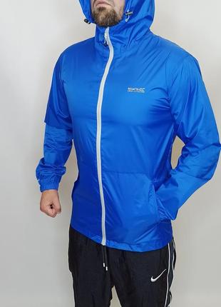Куртка вітрівка чоловіча синя regatta розмір - м