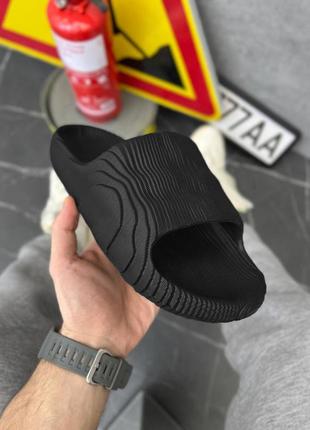 Adidas adilette black