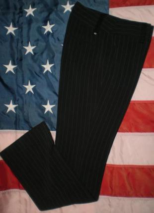 Стильные офисные брюки в полоску