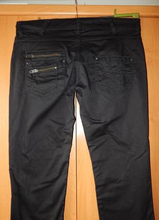 Завужені штани котонові