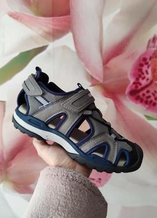 Новые закрытые сандалии geox borealis на мальчика