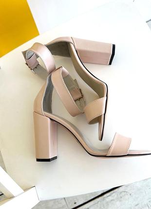 Босоніжки, пудра, натуральна шкіра6 фото