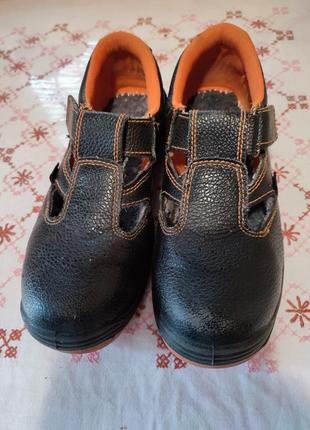 Ботинки рабочие сандалии ботинки 39р. унисекс рабочая обувь1 фото