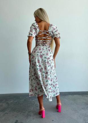 Платье миди вырез декольте спущенные плечи рукав фонарик на резинке по спинке на шнуровке юбка расклешонная с разрезом сбоку ткань софт принт6 фото