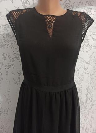 Очень красивое платье.