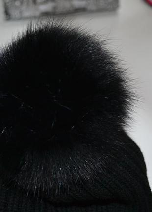 Черная шапка с бубоном песец emu5 фото
