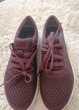 Оригінальні кросівки crocs