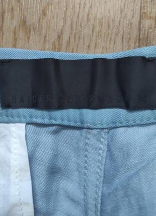 Haider ackermann дизайнерські укорочені льняно-шовкові штани натуральні чіноси з бічною білою смужкою8 фото