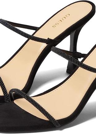 Женские сандалии guess на каблуке