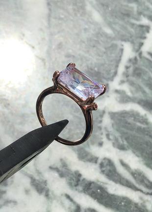 Кольцо серебро лабораторный сапфир покрыто розовым золотом 18 карат4 фото